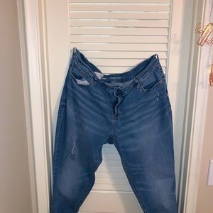 Boyfriend ripped jeans.